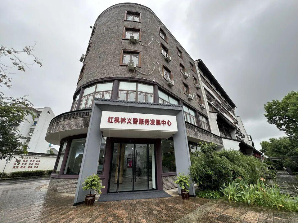 店老板成立了一支隊伍，接下來的發(fā)展太令人驚喜了！